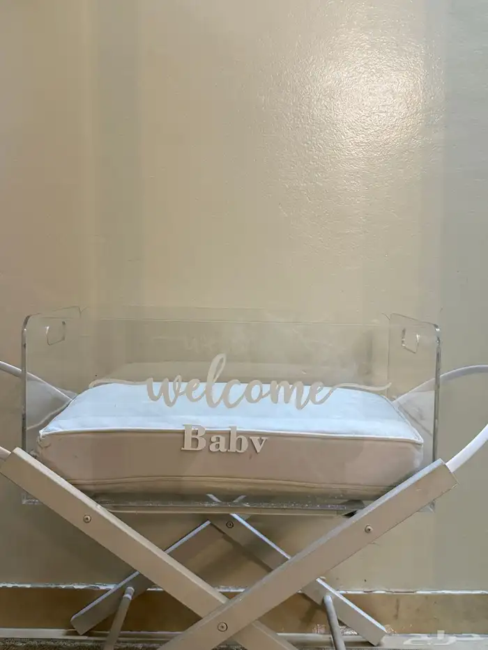 سرير اطفال اكريلك 0