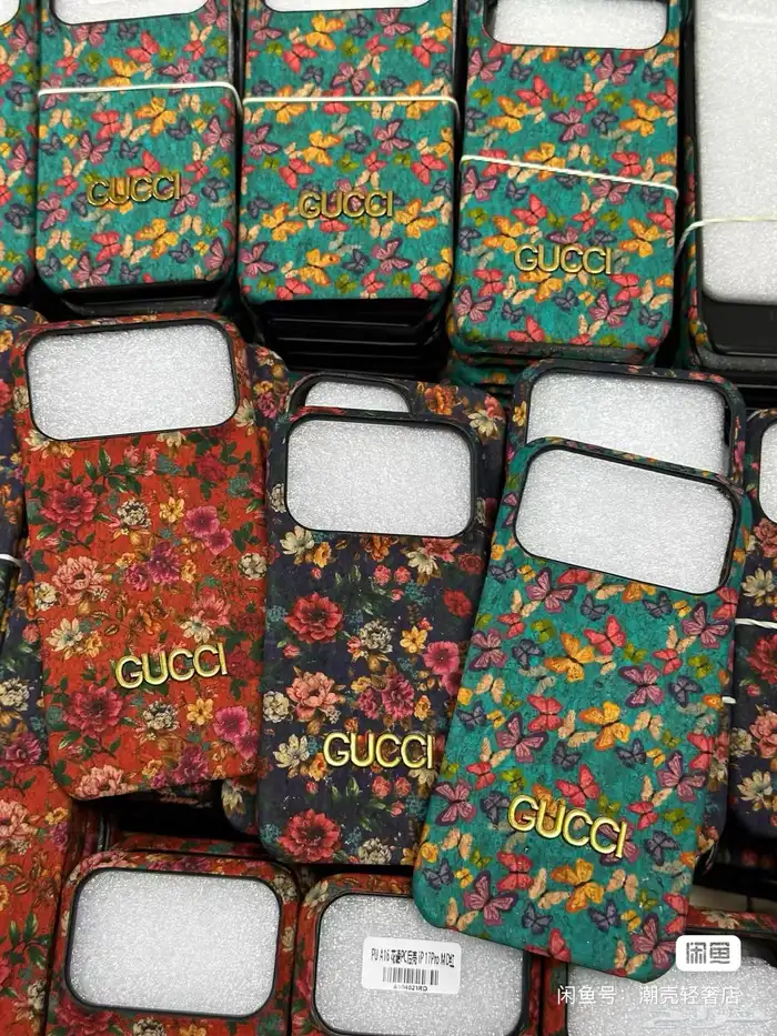 كفرات جوال آيفون 17 16 15 3