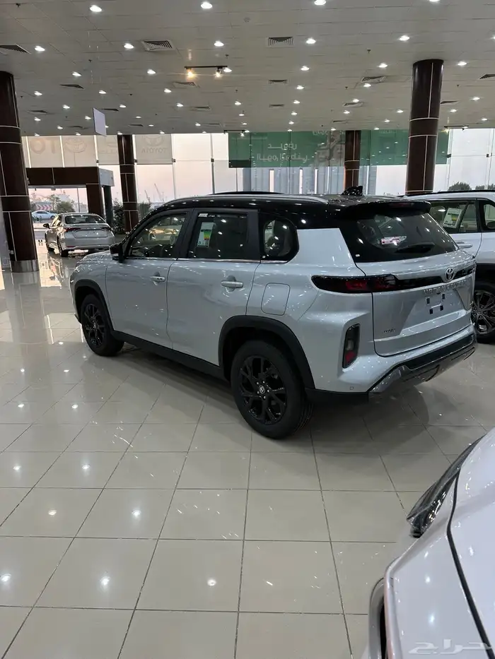 تويوتا اوربان 2026 اصفار تقسيط عن طريق البنوك وكاش 10