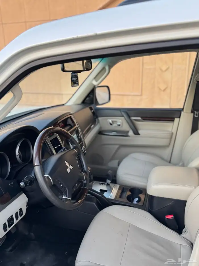 متسوبيشي باجيرو 2019 مالك واحد عداد قليل 10