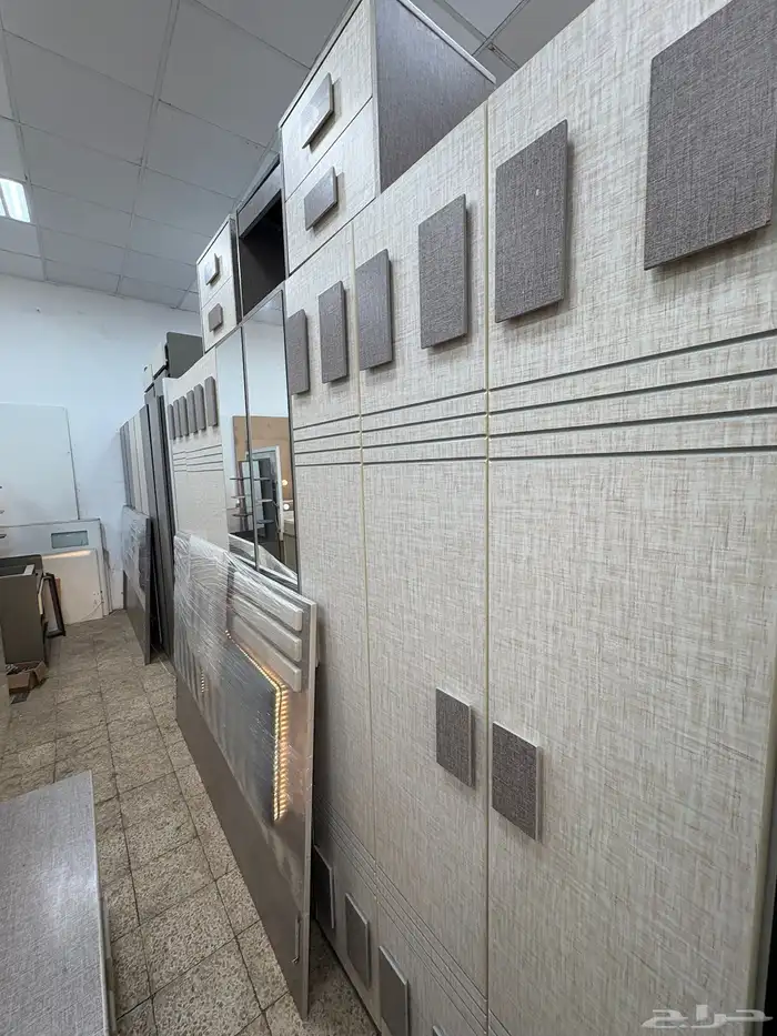 غرف نوم مستعمل نظيف دولاب 8 باب 0