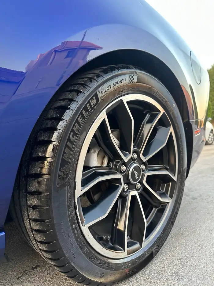 2013 موستنج 5.0 قير عادي فل بانوراما داخلي احمر 7