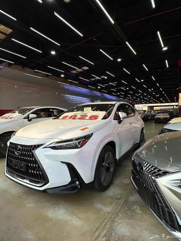 لكزس بنزين NX350AA 3