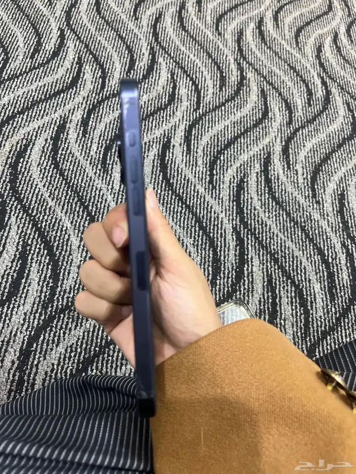 ايفون15 بروماكس جديد استخدام شهر أغراضه موجوده كامله 3