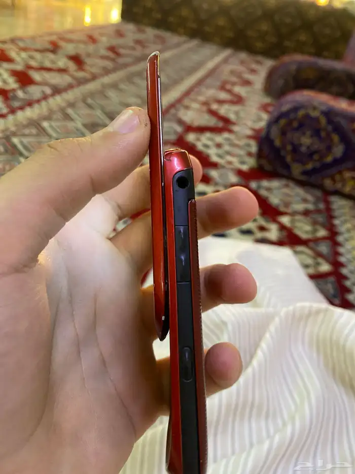 بلاك بيري تورش 9800 لون احمر 4