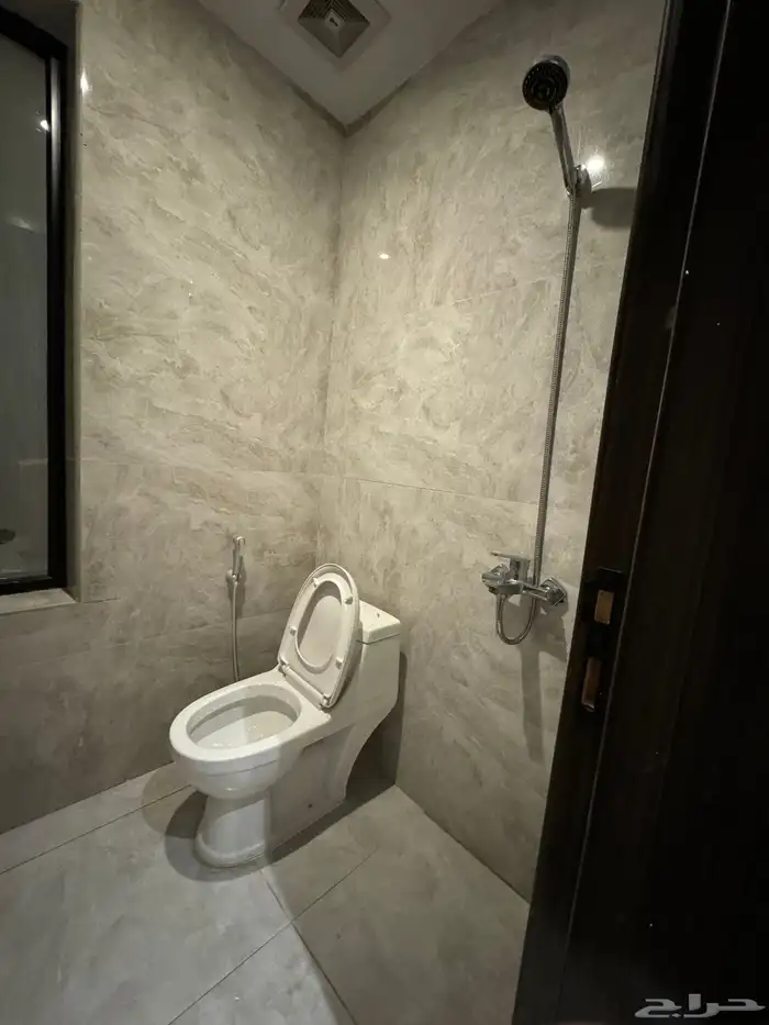 استديو للايجار السنوي والشهري 1