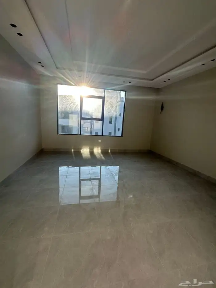 للبيع ادوار ارضية وعلوية مداخل مستقلة المحالة - ابها 2