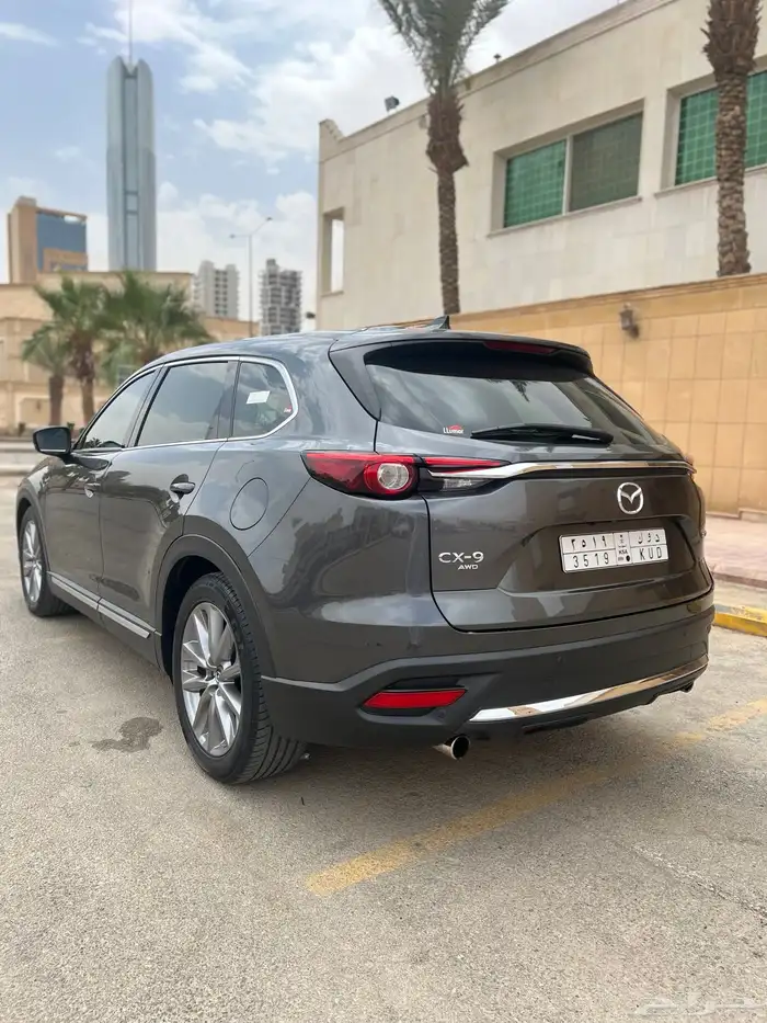 للبيع مازدا Cx9 موديل 2021 3