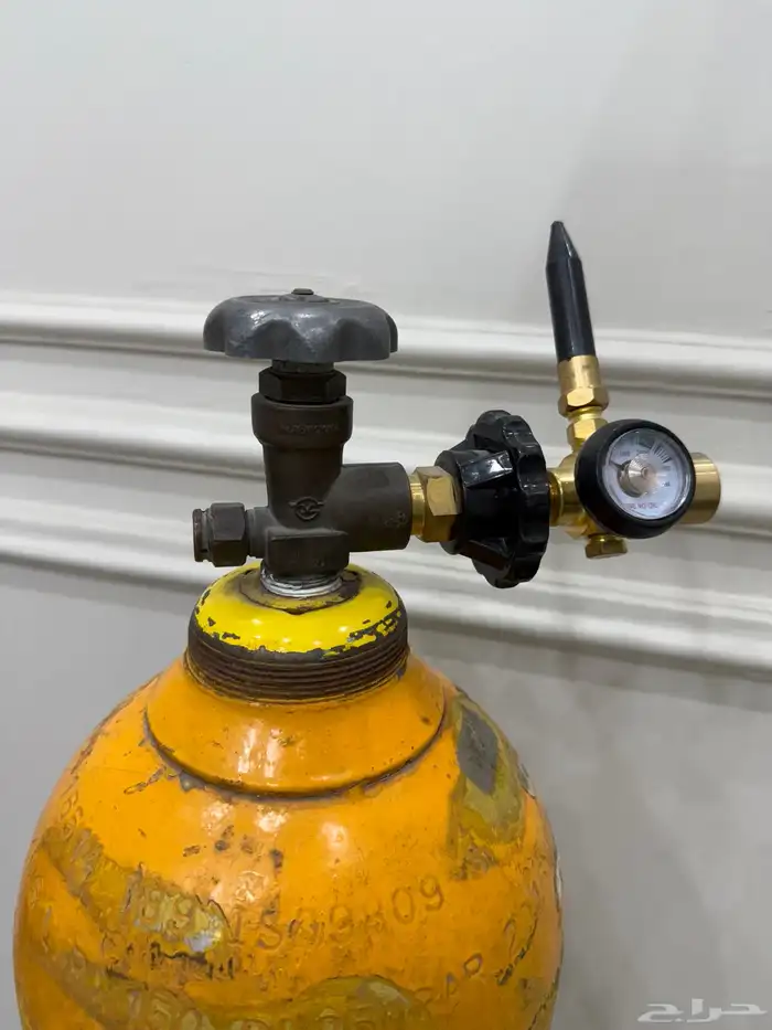 اسطوانة غاز هيليوم 0