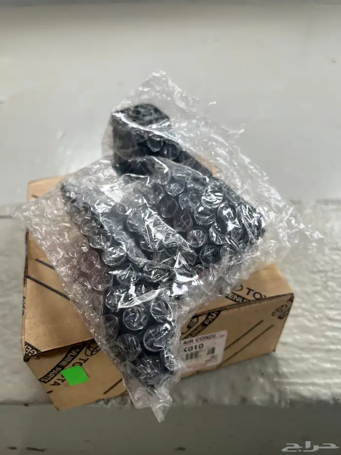 منظم مكيف هايلكس و فورتشنر أصلي 88650-0K010 1