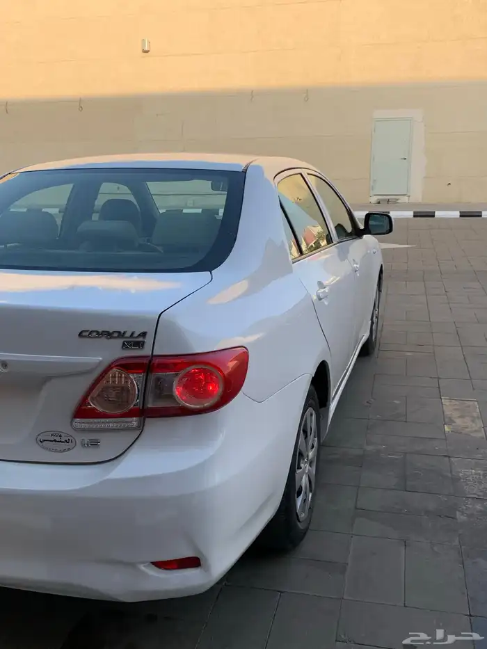 للبيع كورولا 2013 5