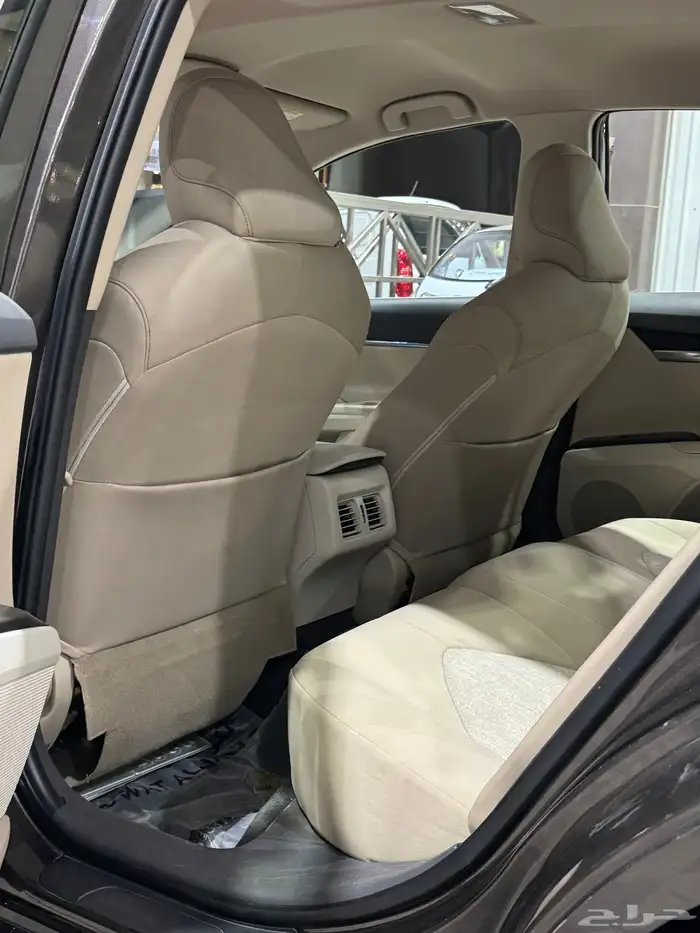 كامري 2021 بني للبيع 9