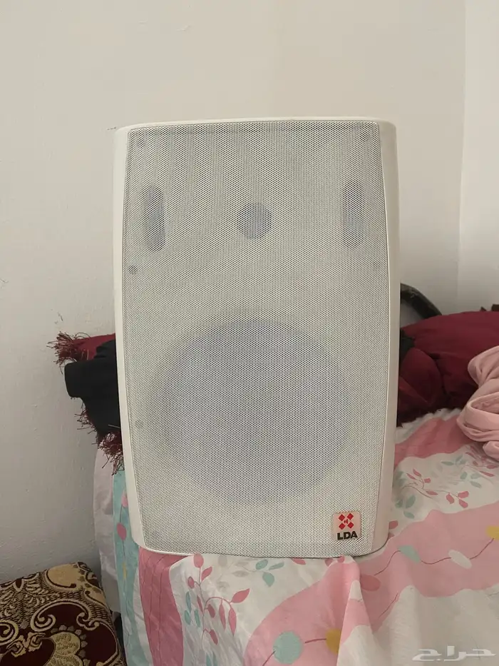 سماعات الماني يوجد 6 حبات 1