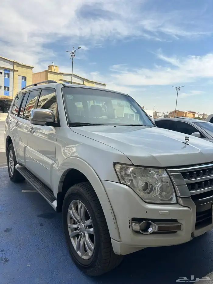 للبيع جيب بيجيرو موديل 2016 2