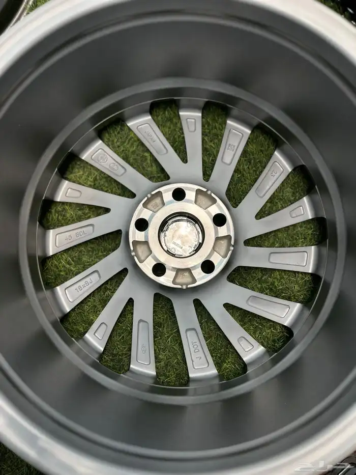 جنوط لكزس 2022 2025 ES350 مقاس 18 كوبيه ختم لكزس 2