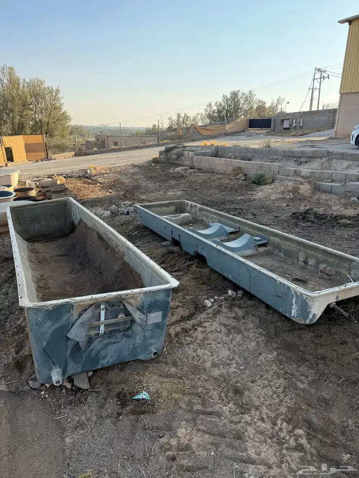 معالف للغنم والبعارين والطيور 1