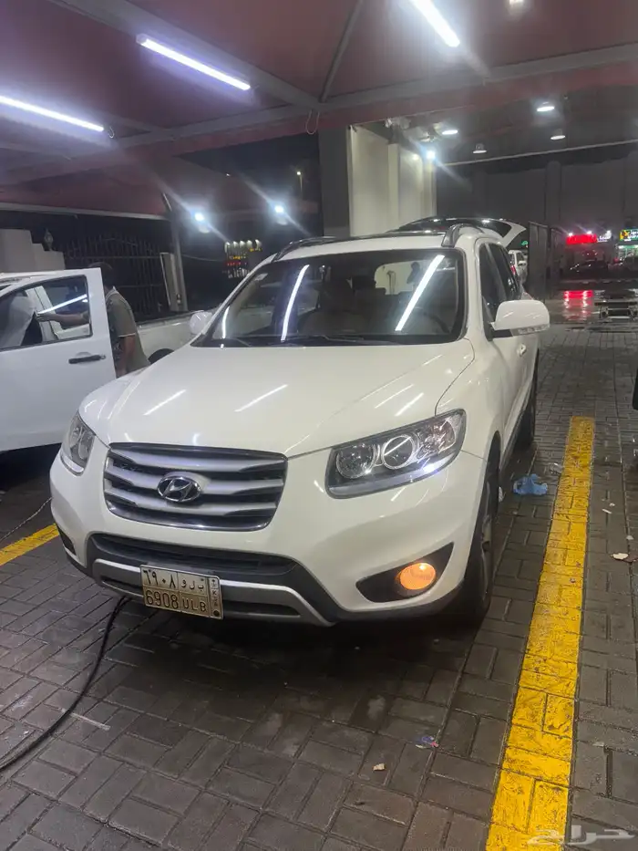 هيونداي سنتافي 2012 فل 3 صفوف نظيفة جدا 8