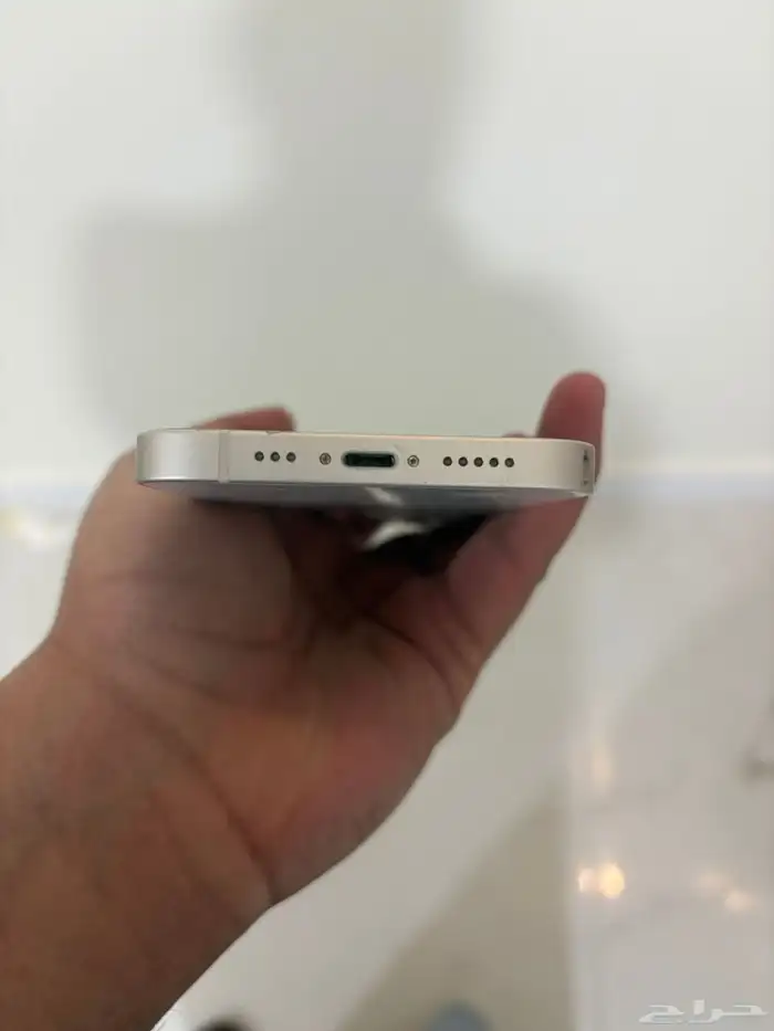 ايفون 14 العادي 128 جيجا للبيع 5