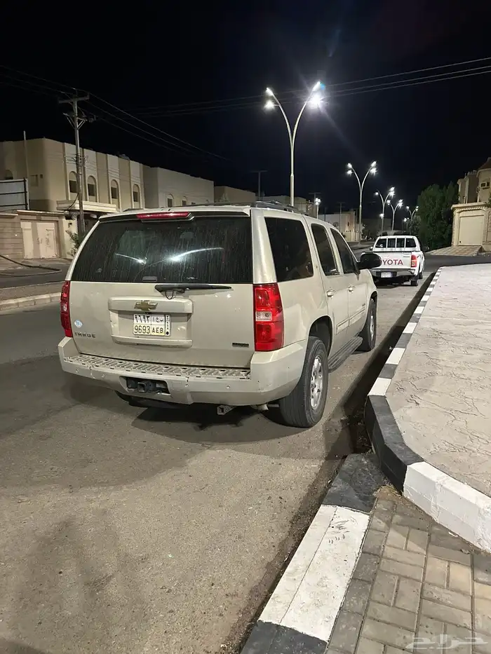 تاهو 2011 بدي بلد قير ودفرنس سليم 100  والمكينة تنقص 6