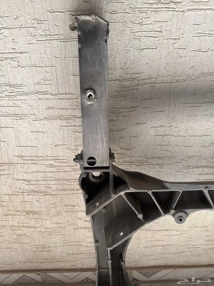 كمر لكزس بحاله ممتازه 460 يركب من موديل 2007فما فوق 7