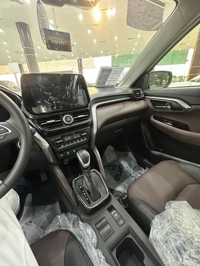 تويوتا اوربان 2026 اصفار تقسيط عن طريق البنوك وكاش 1