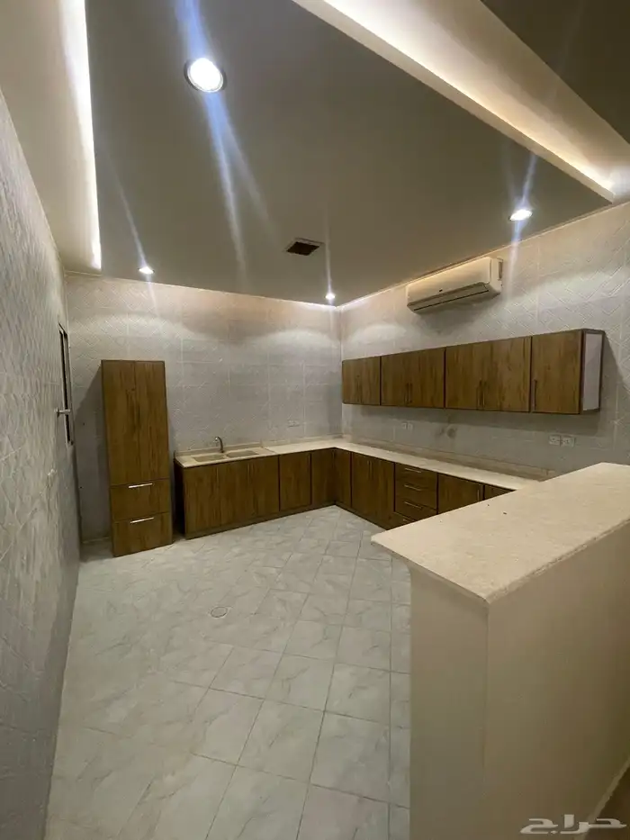 دور أرضى جديد للإيجار بحى الخليج شارع ابن الهيثم 12