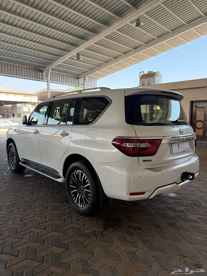 نيسان باترول تيتانيوم موديل 2022 12