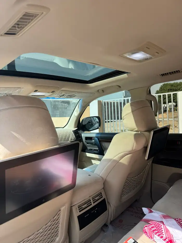 الاندكروزر2018 11