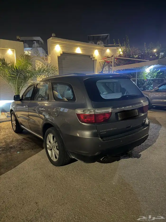 دوج دورانقو 2011 فل v8 دبل 4