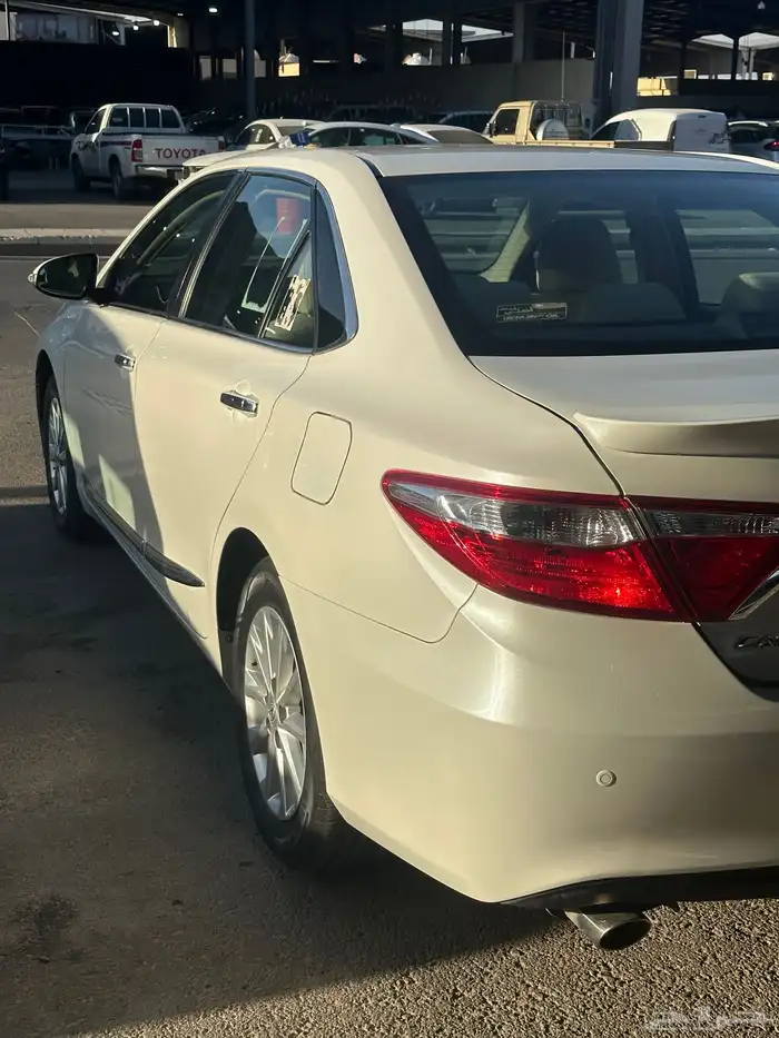 تويوتا كامري 2017 مخزن 10