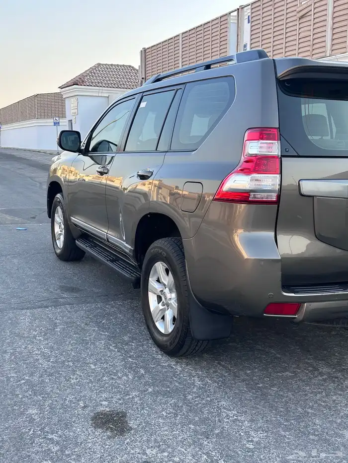 برادو فل كامل 6 سلندر مخزن 7