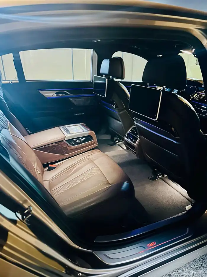 بي ام دبليو 750Li 2016 ممشى قليل 13