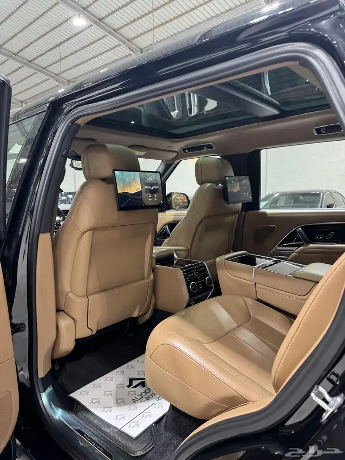 رنج روفر اوتوبيوغرافي V8 2023 مستعمل 9