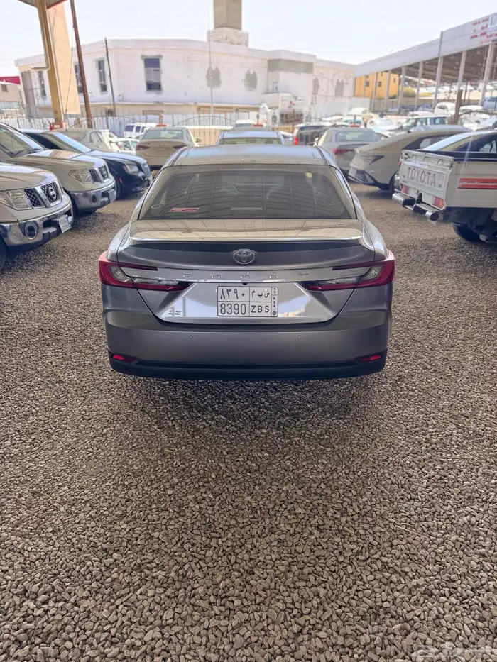كامري 2025 LE تيتانيوم 3