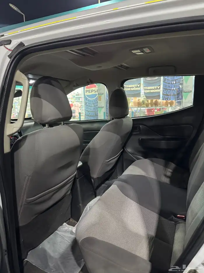 موسبيشي L200 10