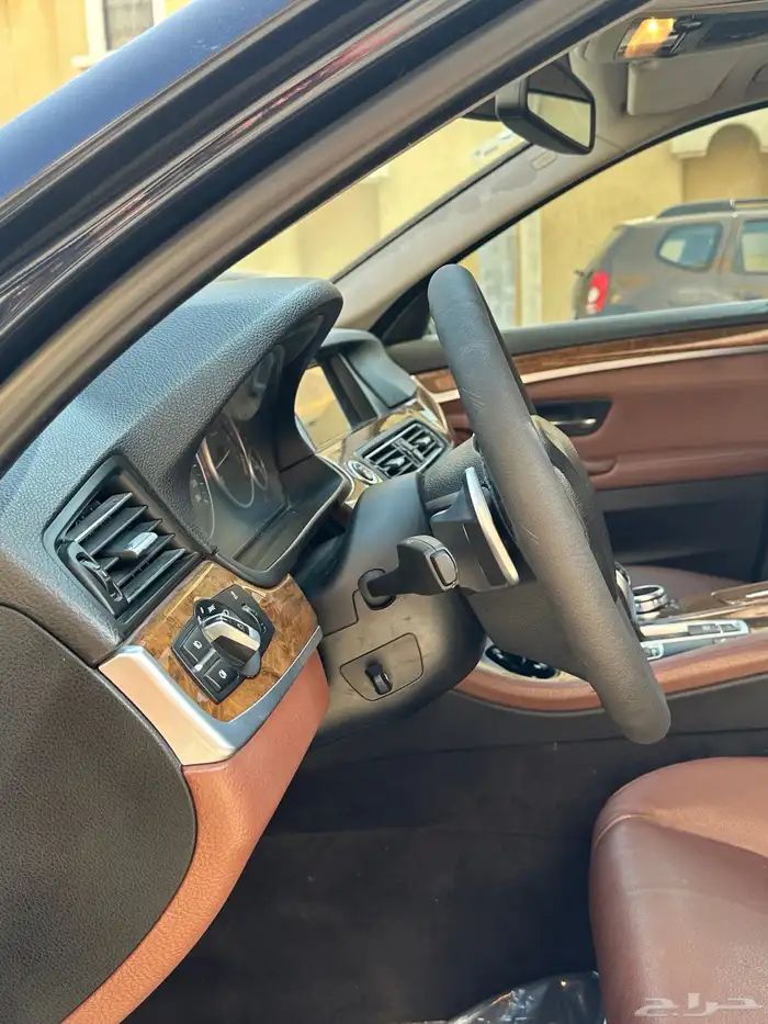 بي ام دبليو الفئة الخامسة 22