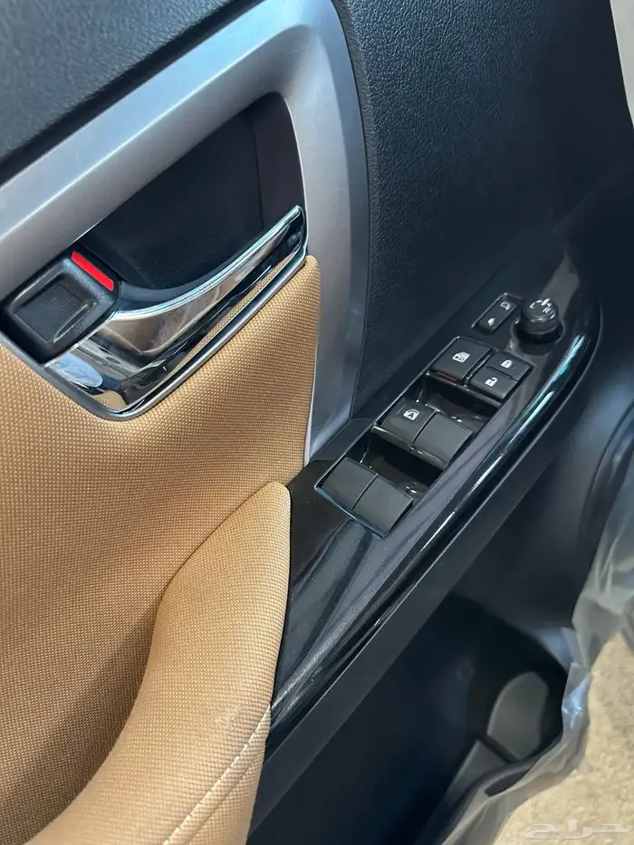 فورتشنر VX بنزين V6 العداد ( 7954 كيلو فقط ) موديل 2021 24