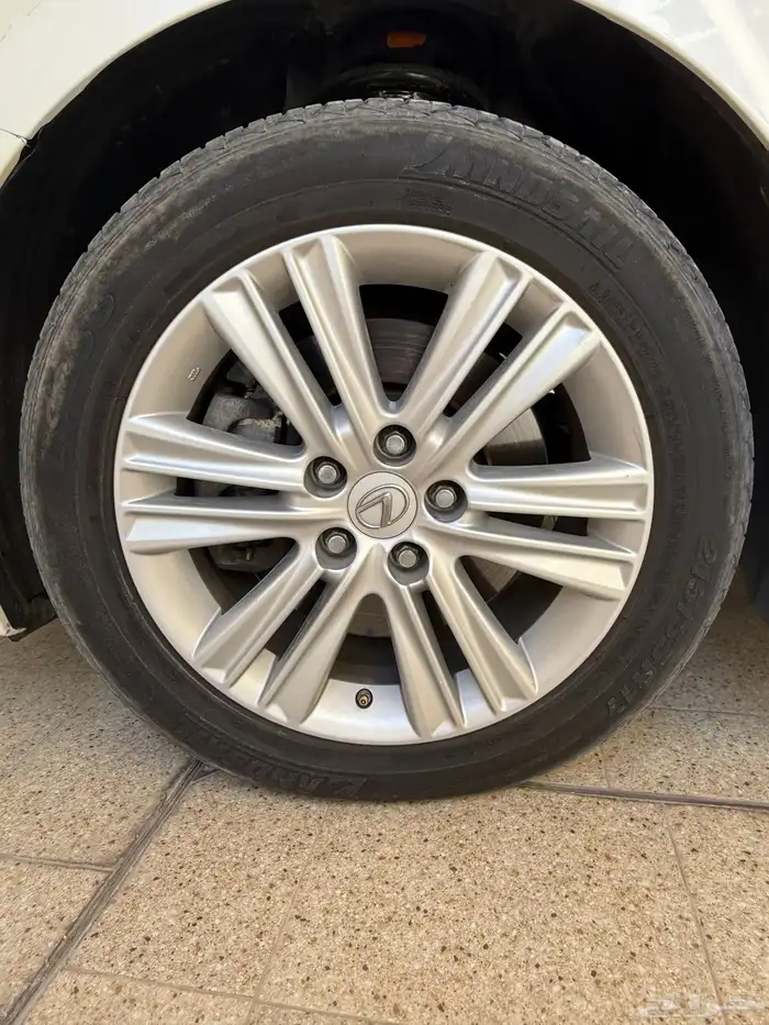 جنوط الوكالة لكزس موديل 2015 خالية من العيوب شرط 2