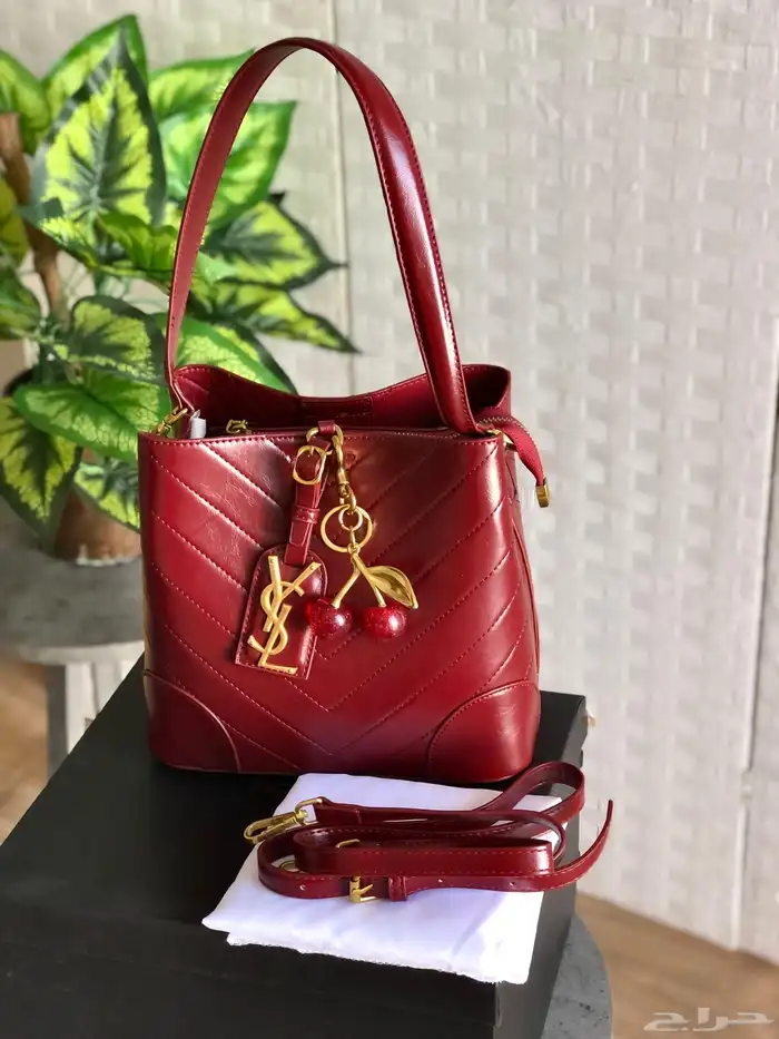 شنط ماركات متعدده وشنط مدرسيه ماركات متنوعه درجه أولى 18