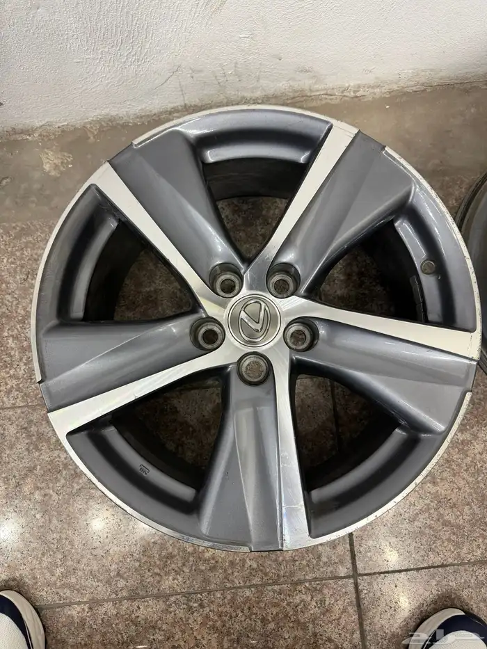 جنوط لكزس Gs f 2017 3