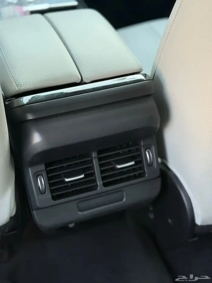 لاند روفر ايفوك 2020 سعودي وارد الناغي 9