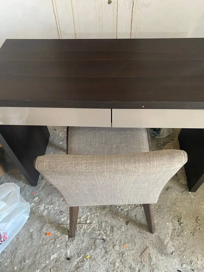 مكتب من هوم سنتر 1