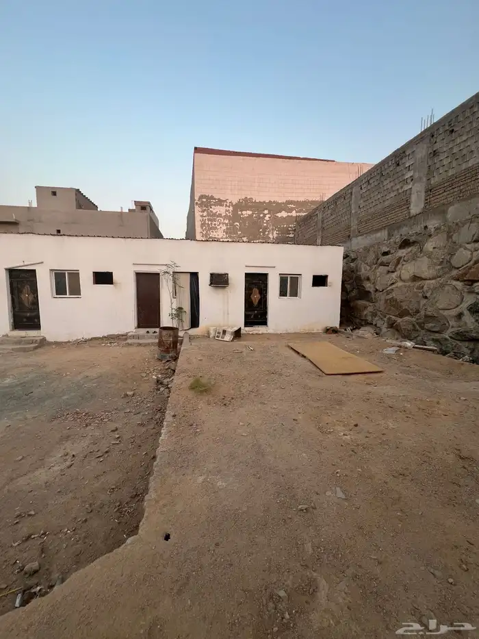 غرف عمال للايجار جده حي الحرازات 4