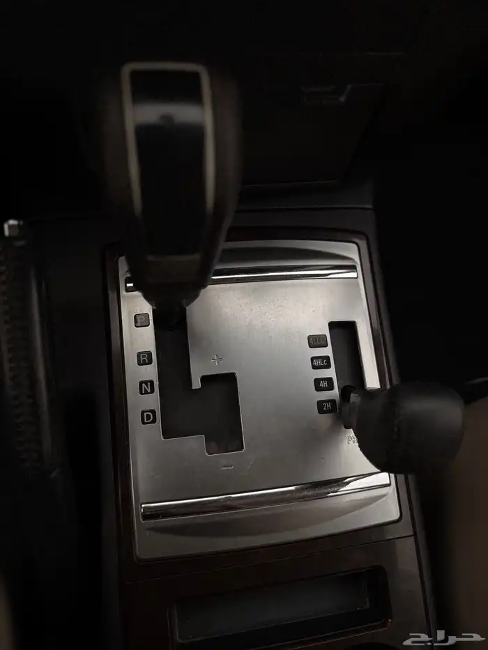 ميتسوبيشي باجيرو GLS 2022 40