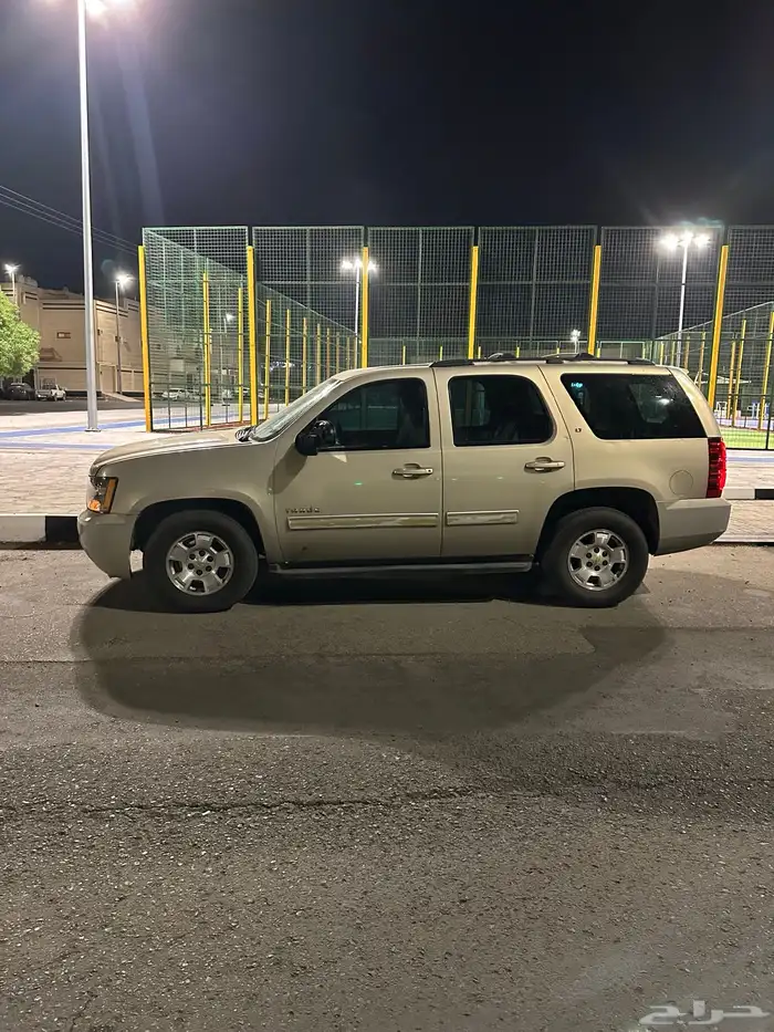 تاهو 2011 بدي بلد قير ودفرنس سليم 100  والمكينة تنقص 0