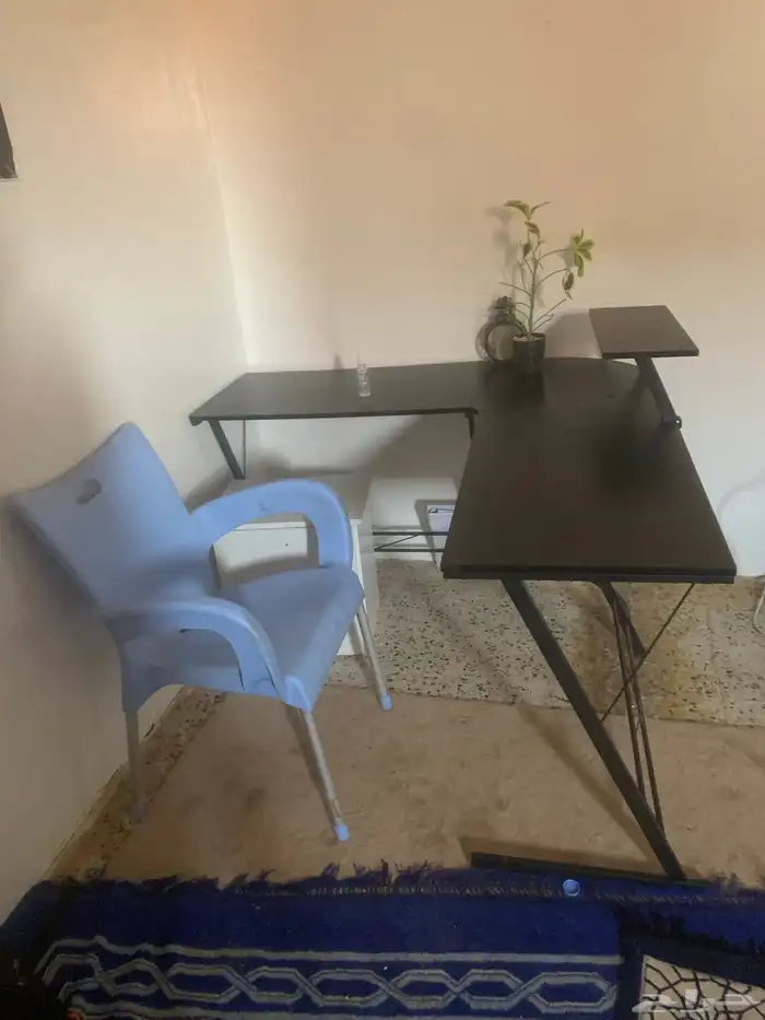 مكتب مع كرسي معاه كمدينو 2