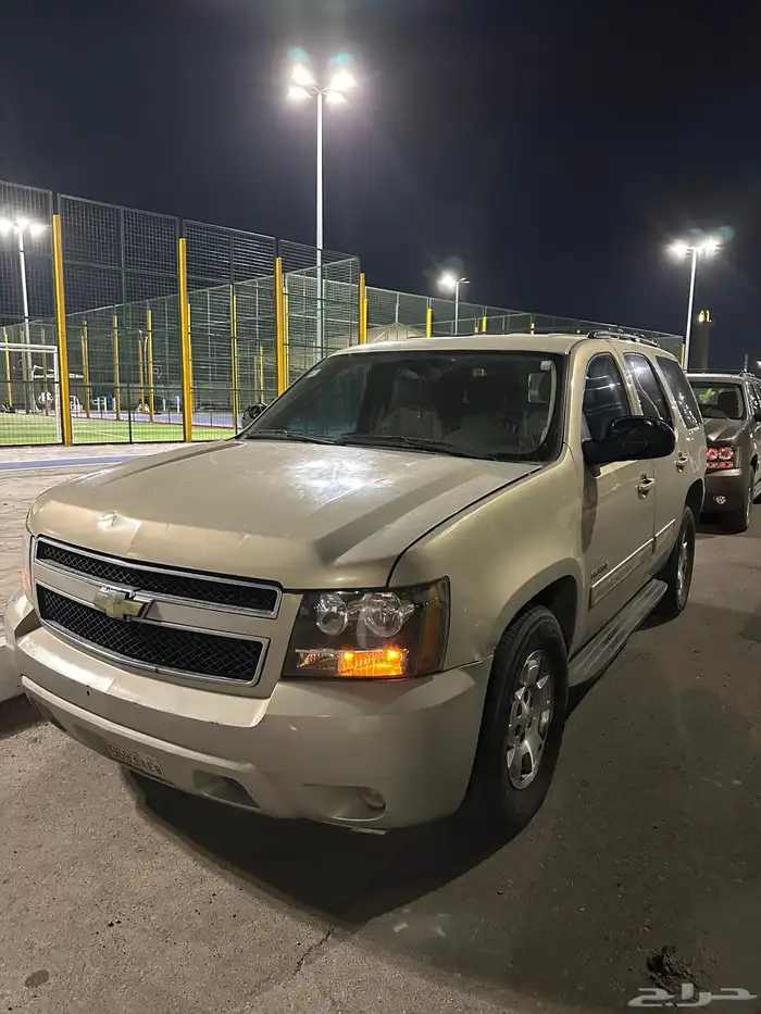 تاهو 2011 بدي بلد قير ودفرنس سليم 100  والمكينة تنقص 1