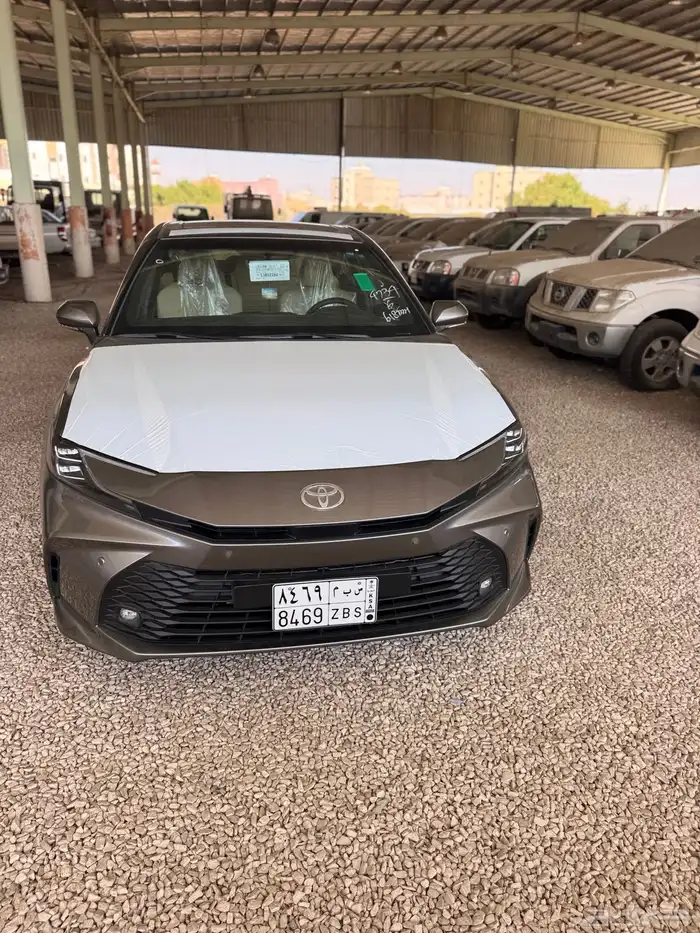 كامري 2025 LE تيتانيوم 6