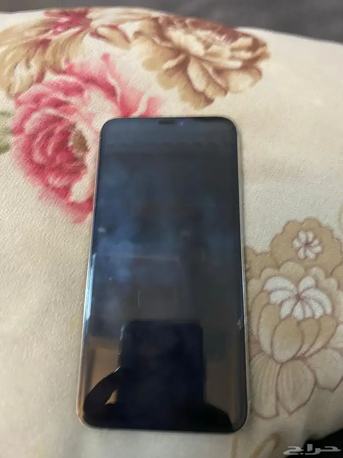 آيفون 11بروماكس نضيف 0