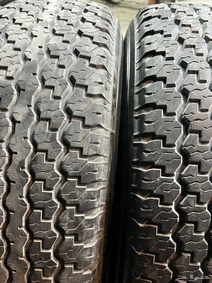 جنوط   رفرف مع كفرات دنلوب مقاس 275 70 16 تاريخ 21 45